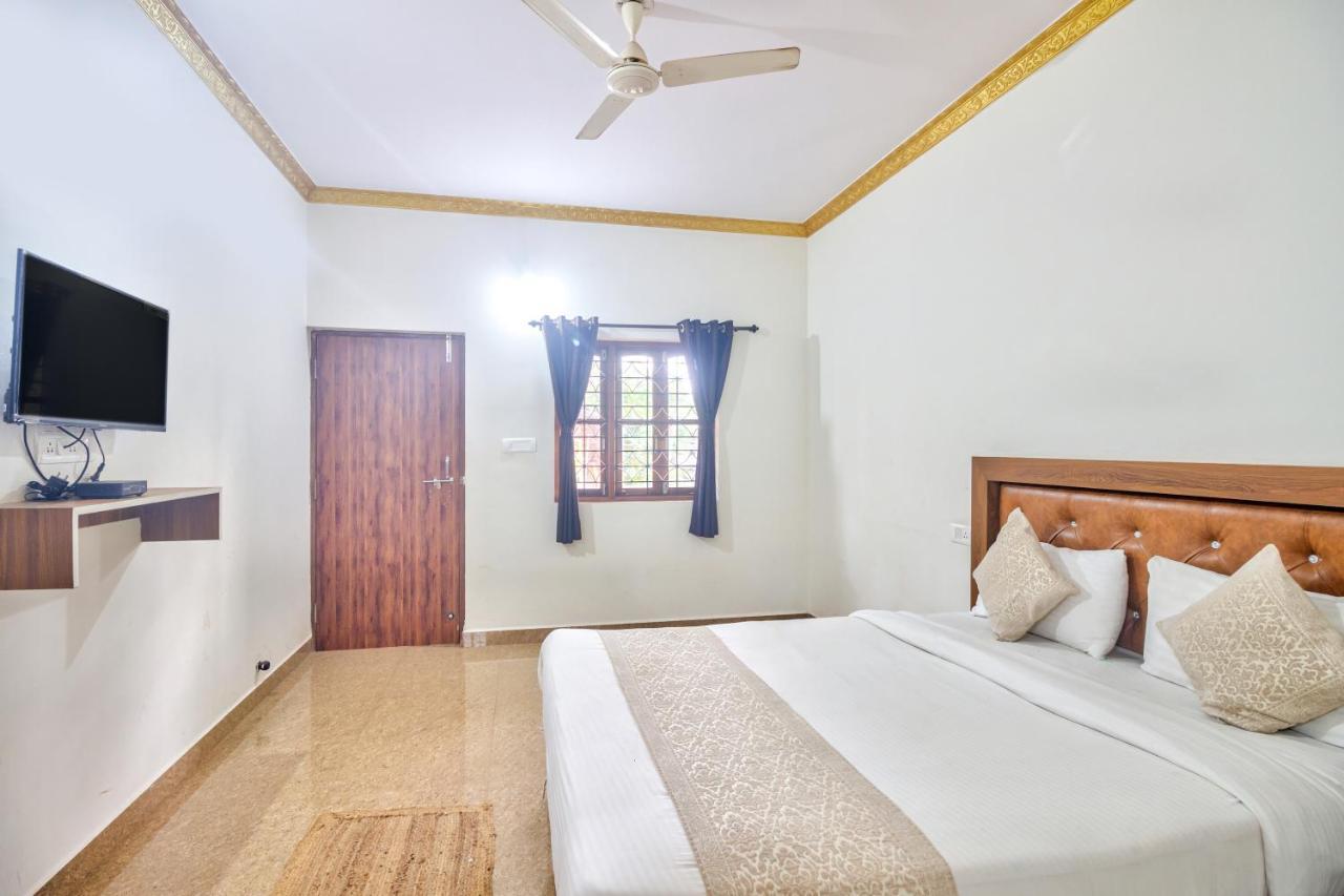 Calangute Bay Hotel Kültér fotó